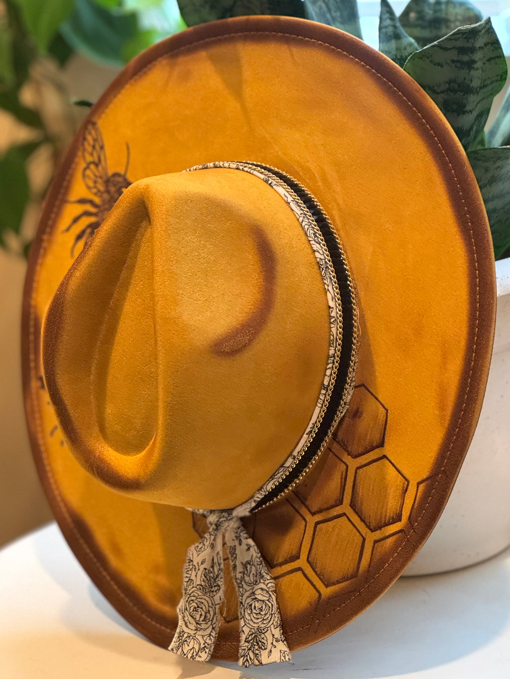The Apiary Muse – Bee & Honeycomb Burned Western Hat