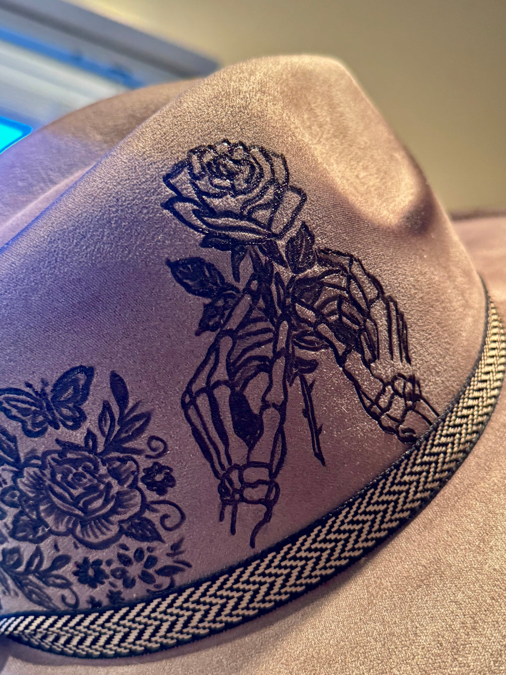 La Última Rosa (The Last Rose)